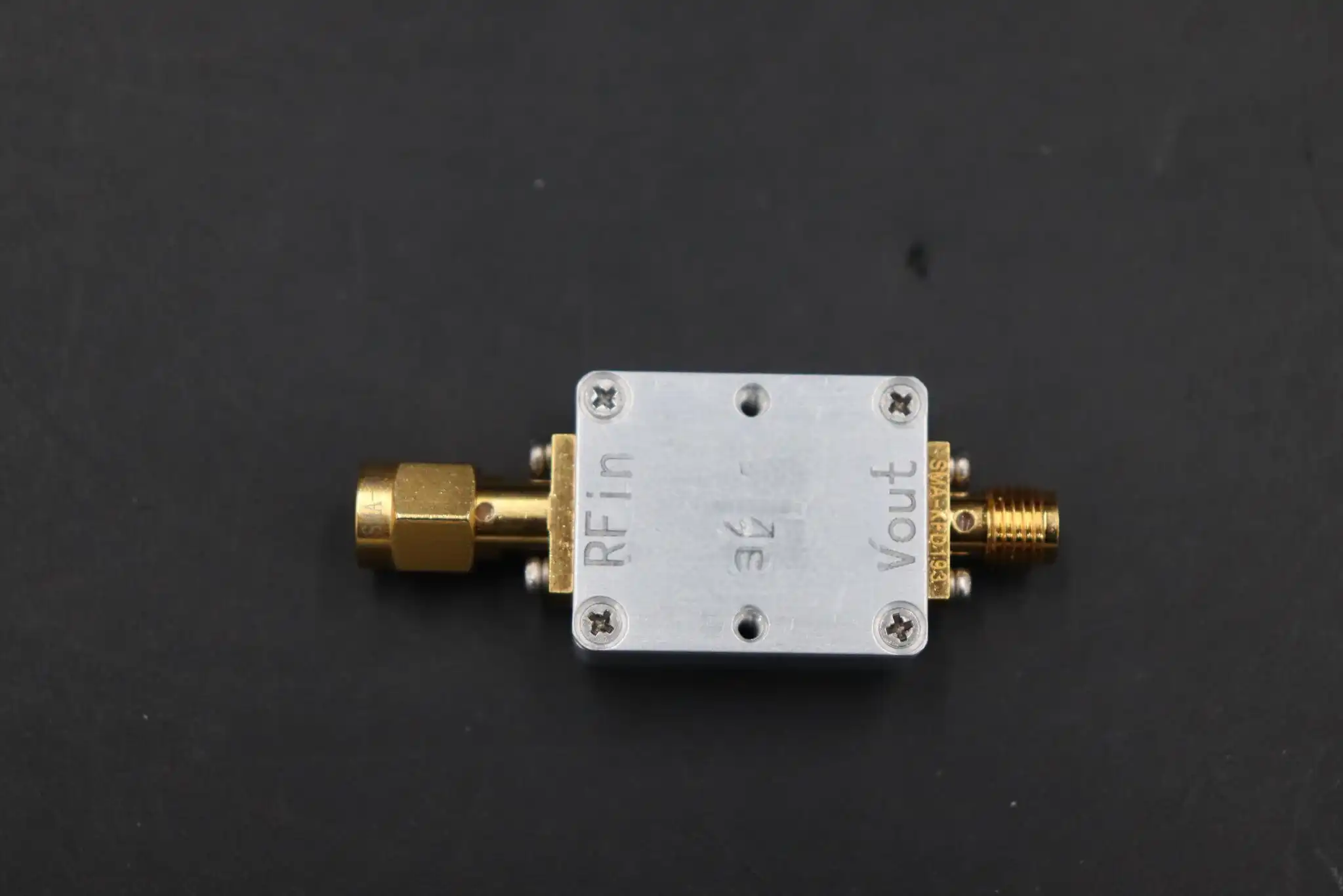 Frequency Response Flatness in Broadband Coaxial Detector Performance Frequency Response Flatness in Broadband Coaxial Detector Performance